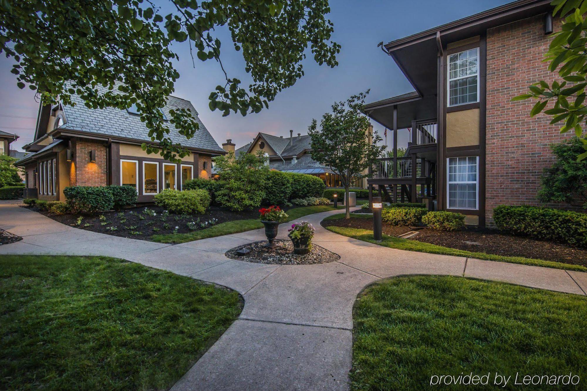 Cloverleaf Suites Columbus - Dublin Exterior photo